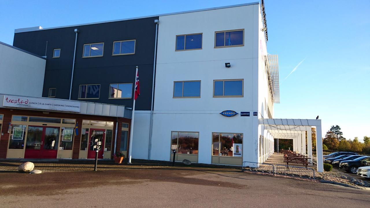 Trestads Restaurang Hotell&Pensionat Vänersborg Exteriér fotografie